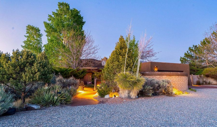 267 Hondo Seco Rd, Arroyo Seco, NM 87514 - 3 Beds, 4 Bath