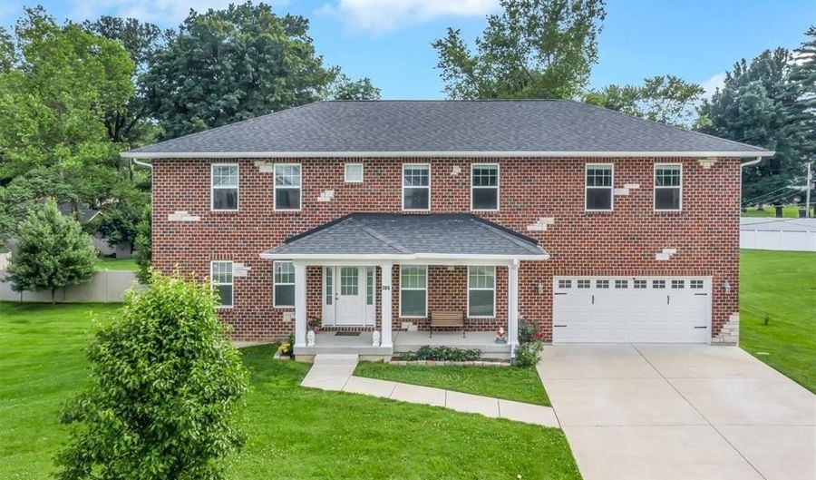306 Essen Ln, Ballwin, MO 63021 - 4 Beds, 4 Bath