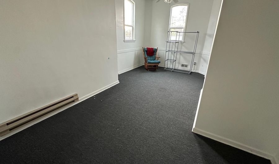 1099 SW Queen Ave, Albany, OR 97321 - 0 Beds, 0 Bath