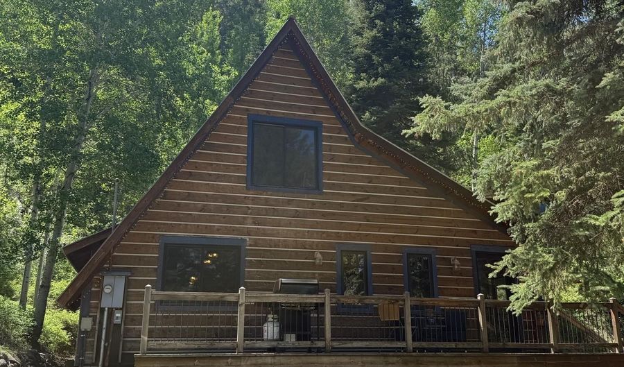 185 STOOR Dr, Alpine, WY 83128 - 3 Beds, 2 Bath