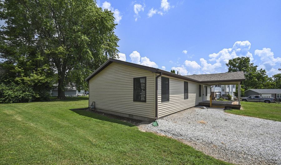 605 E Char Lou Dr, Greensburg, IN 47240 - 3 Beds, 2 Bath