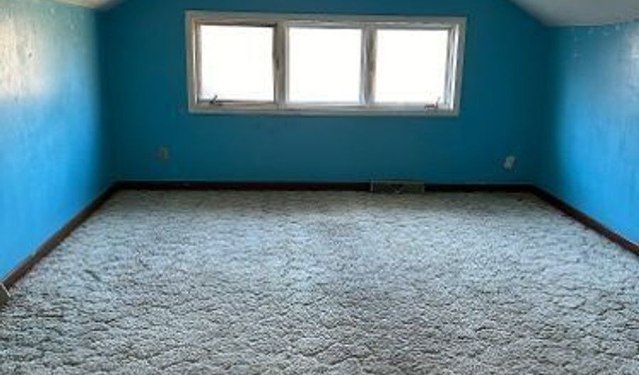 6104 Madison Ave, Indianapolis, IN 46227 - 3 Beds, 1 Bath