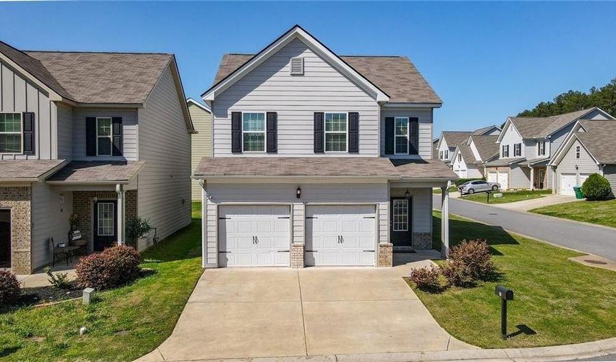 18 Castlemoor Loop, Adairsville, GA 30103 - 3 Beds, 3 Bath