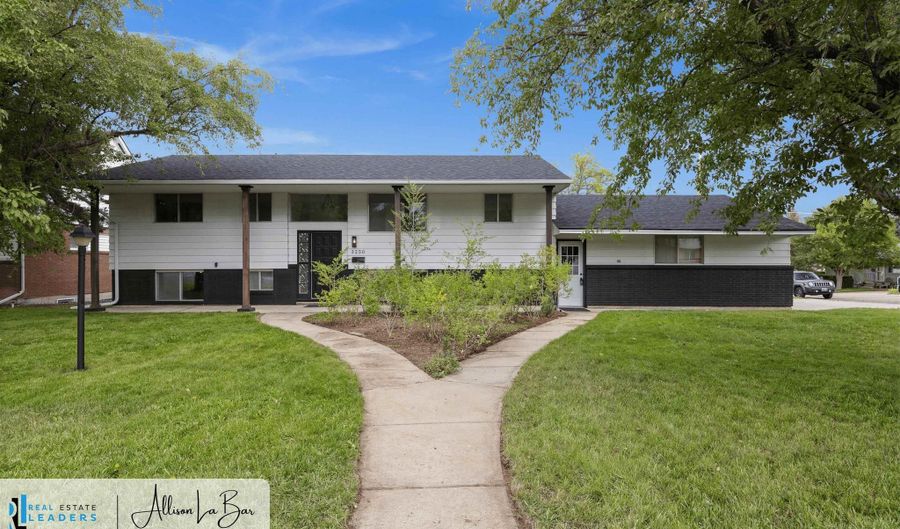3250 E 12th St, Casper, WY 82609 - 5 Beds, 2 Bath