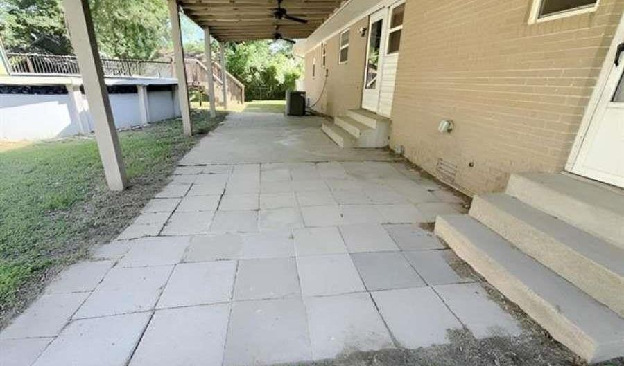 330 N 14th St, Arkadelphia, AR 71923 - 3 Beds, 2 Bath