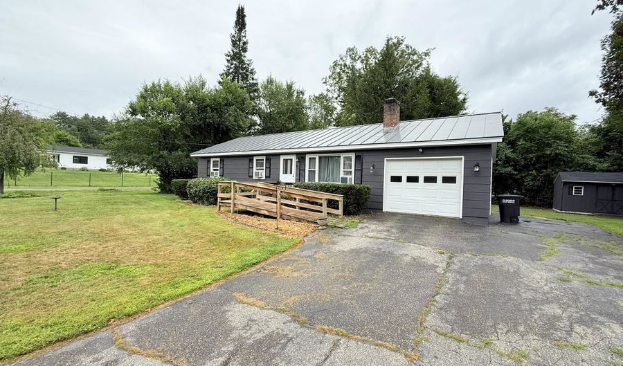 41 Wheeler Ave, Charlestown, NH 03603 - 3 Beds, 1 Bath