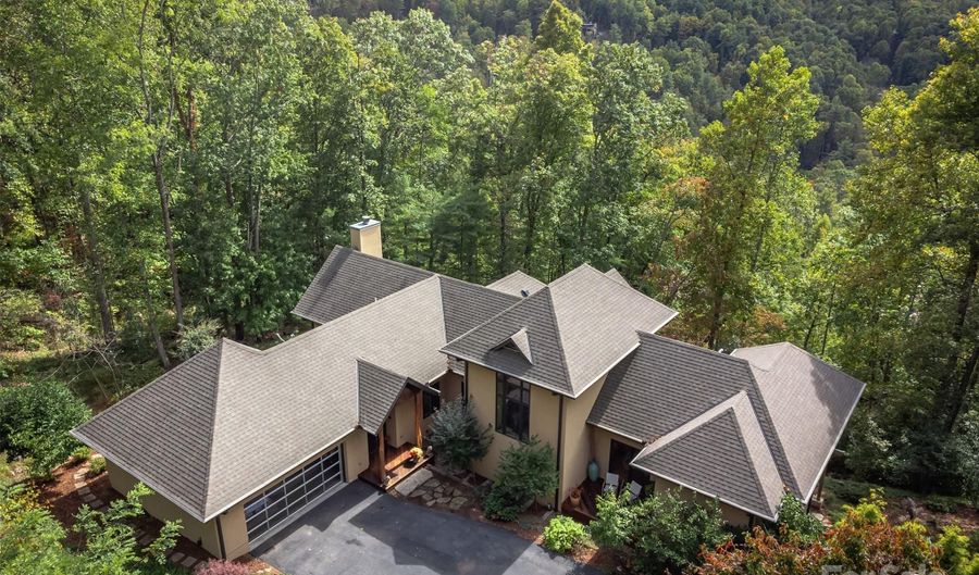 34 Finch Drive 10, Asheville, NC 28804 - 3 Beds, 5 Bath