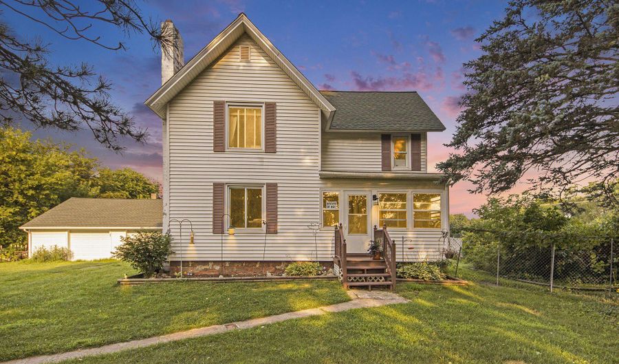 6133 Bancroft Ave SE, Alto, MI 49302 - 3 Beds, 2 Bath