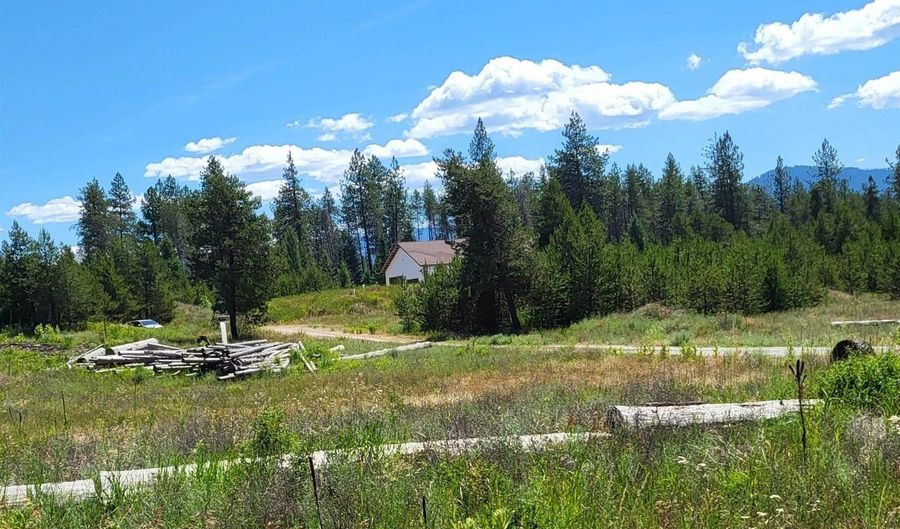 29222 N 1st St, Athol, ID 83801 - 1 Beds, 0 Bath