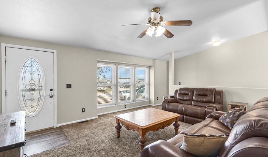 213 ABILENE Loop, Burns, WY 82053 - 5 Beds, 3 Bath