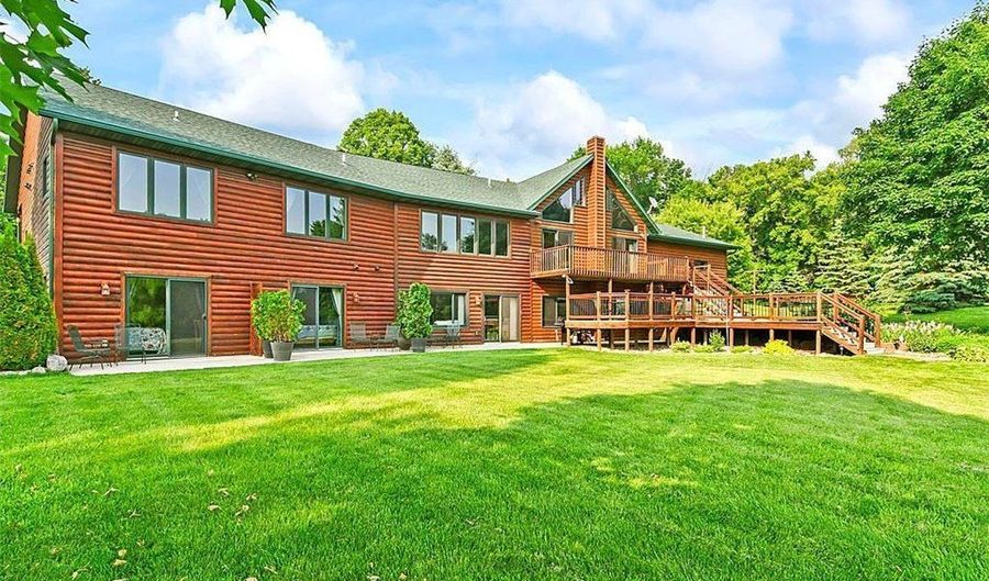 7458 39th Ave NW, Alexandria, MN 56332 - 7 Beds, 7 Bath