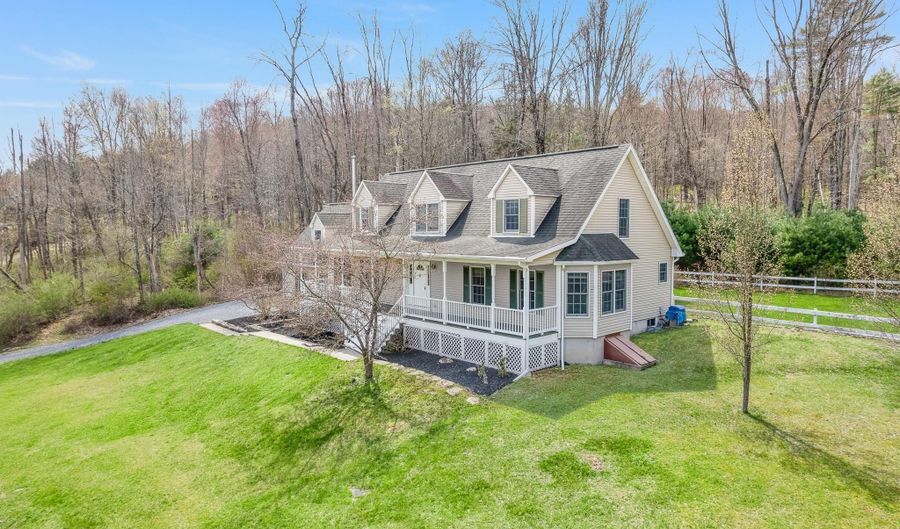 496 Whitfield Rd, Accord, NY 12404 - 3 Beds, 3 Bath
