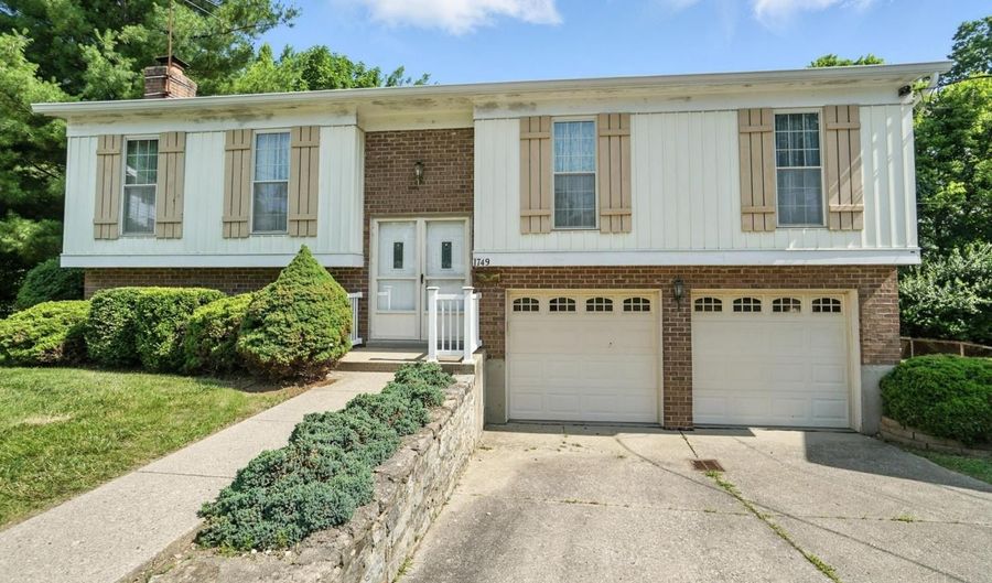 1749 Doresa Pl, Cincinnati, OH 45238 - 3 Beds, 3 Bath