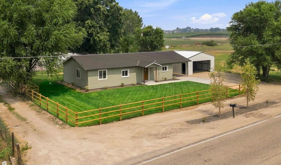 14666 Willis Rd, Caldwell, ID 83607 - 3 Beds, 2 Bath