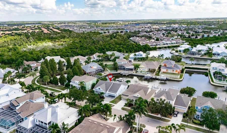 526 ISLEBAY Dr, Apollo Beach, FL 33572 - 3 Beds, 3 Bath