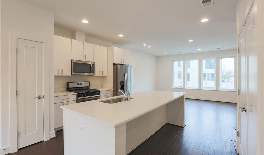 1235 COOKSIE St, Baltimore, MD 21230 - 4 Beds, 4 Bath