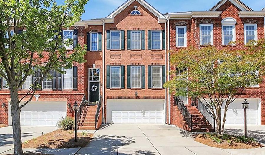 3114 Luke Crossing Dr, Charlotte, NC 28226 - 3 Beds, 4 Bath