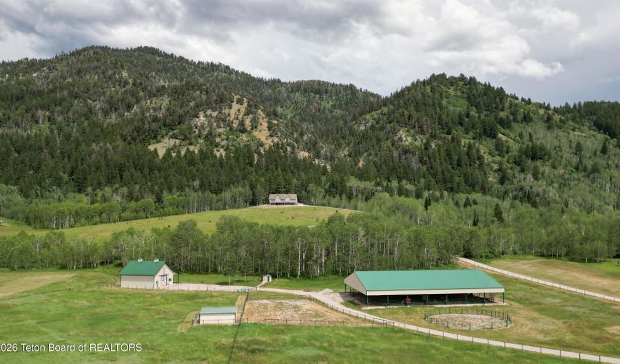 275 WOODLAND Dr, Bedford, WY 83112 - 5 Beds, 5 Bath