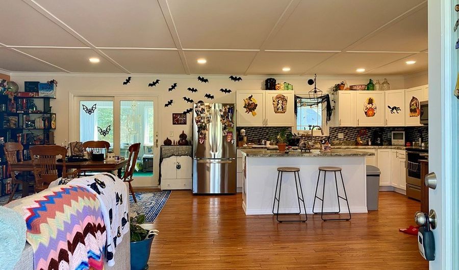 821 Main, Ashland, OH 44805 - 4 Beds, 2 Bath