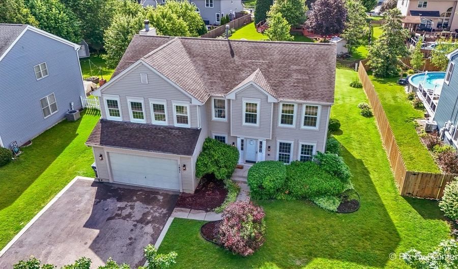 1831 Haverford Dr, Algonquin, IL 60102 - 4 Beds, 3 Bath