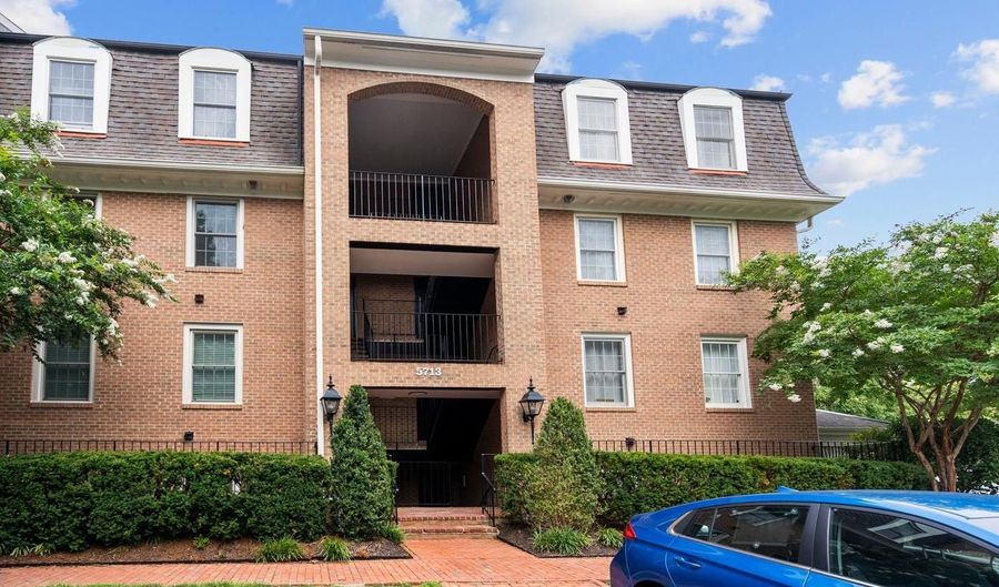 5713 BREWER HOUSE Cir #302, Rockville, MD 20852 - 2 Beds, 2 Bath