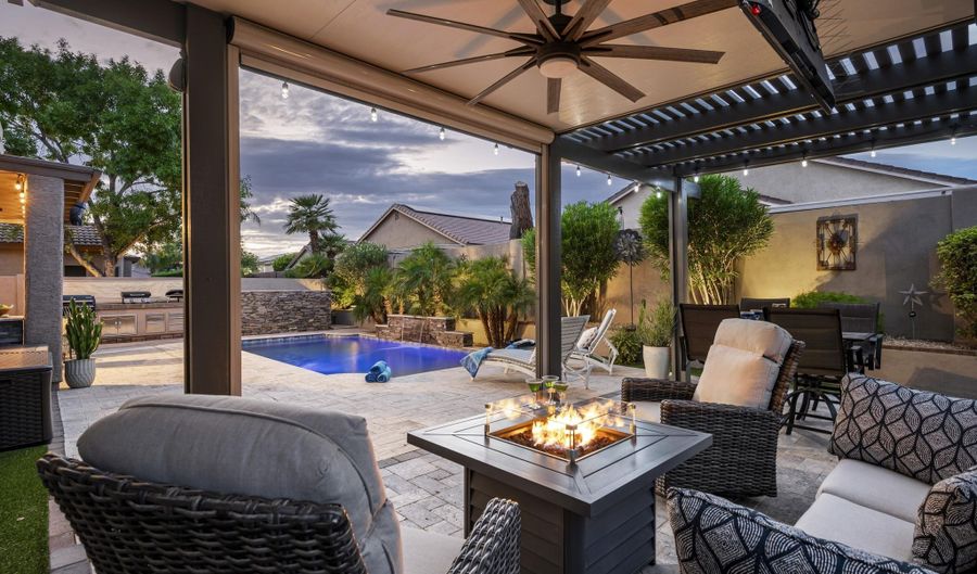 4114 E MOLLY Ln, Cave Creek, AZ 85331 - 4 Beds, 2 Bath