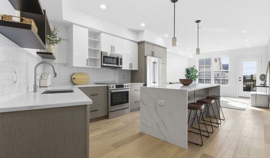 230 Washington St 1, Boston, MA 02135 - 3 Beds, 2 Bath