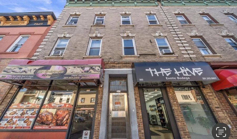 365 BROADWAY 4, Bayonne, NJ 07002 - 3 Beds, 1 Bath
