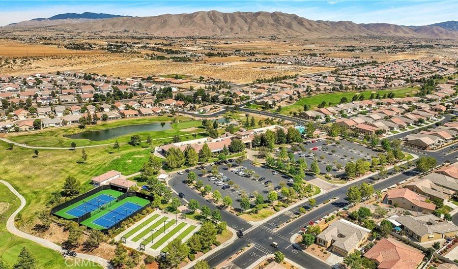 19570 Vermillion Ln, Apple Valley, CA 92308 - 2 Beds, 3 Bath