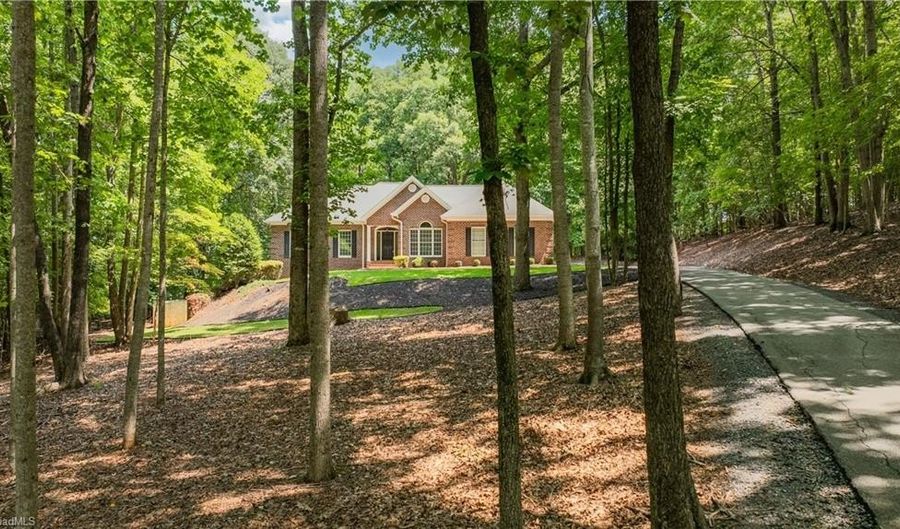 348 Westminster Ct, Asheboro, NC 27205 - 3 Beds, 3 Bath