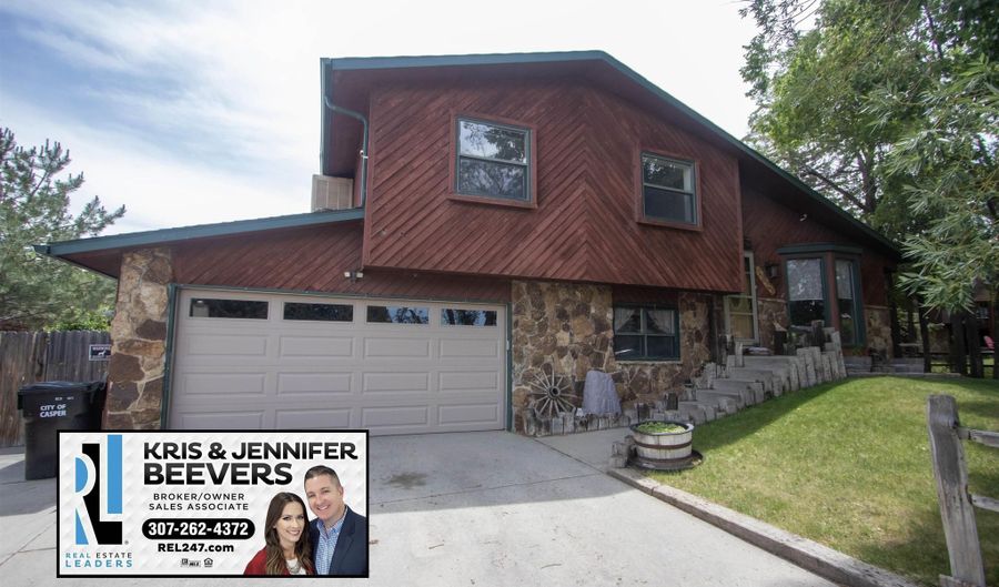 1659 Begonia St, Casper, WY 82604 - 5 Beds, 3 Bath