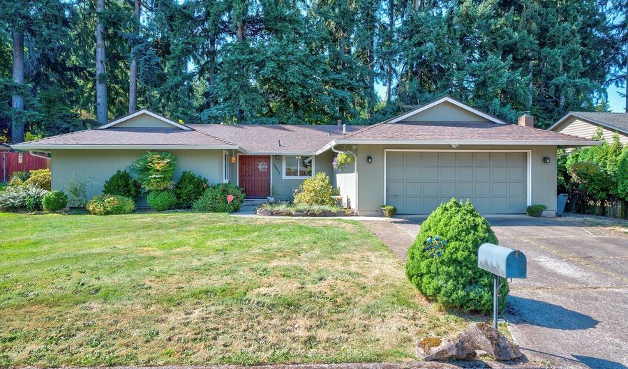 14437 SE HILLGROVE Ct, Milwaukie, OR 97267 - 3 Beds, 3 Bath
