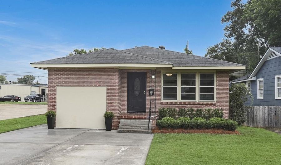 545 Moore St, Baton Rouge, LA 70806 - 3 Beds, 2 Bath