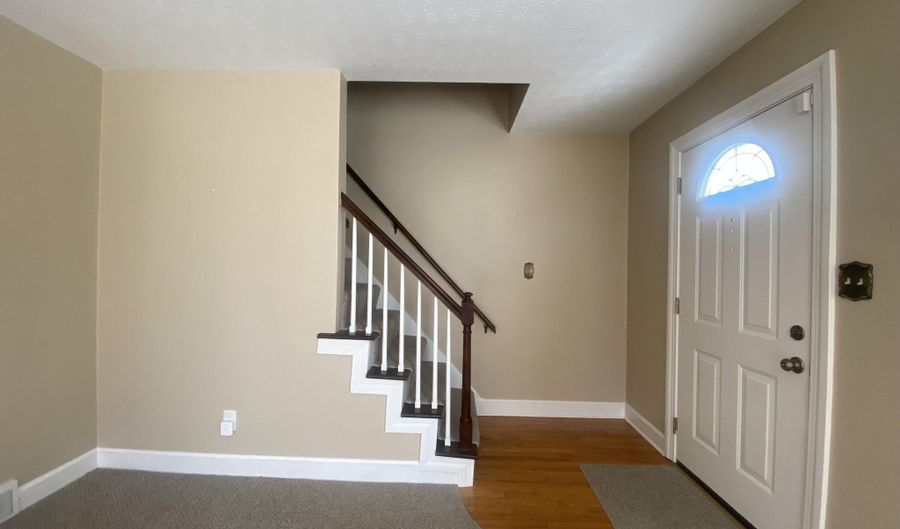 222 Guthrie Dr, Bardstown, KY 40004 - 4 Beds, 1 Bath