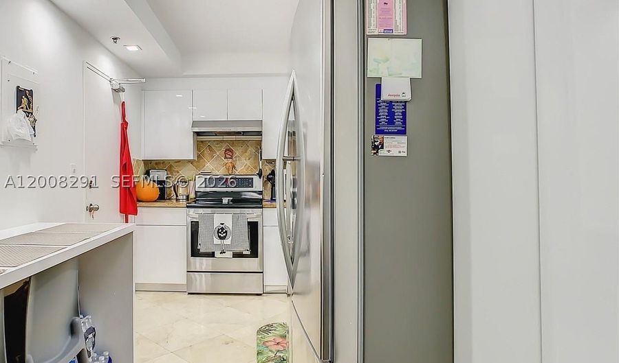 10185 Collins 308, Bal Harbour, FL 33154 - 2 Beds, 2 Bath