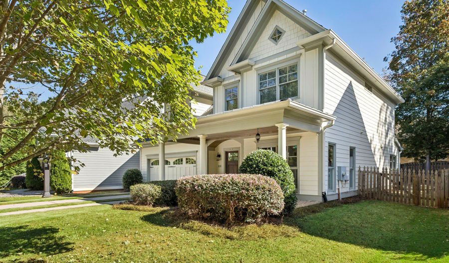 213 OHM Ave, Avondale Estates, GA 30002 - 3 Beds, 2 Bath