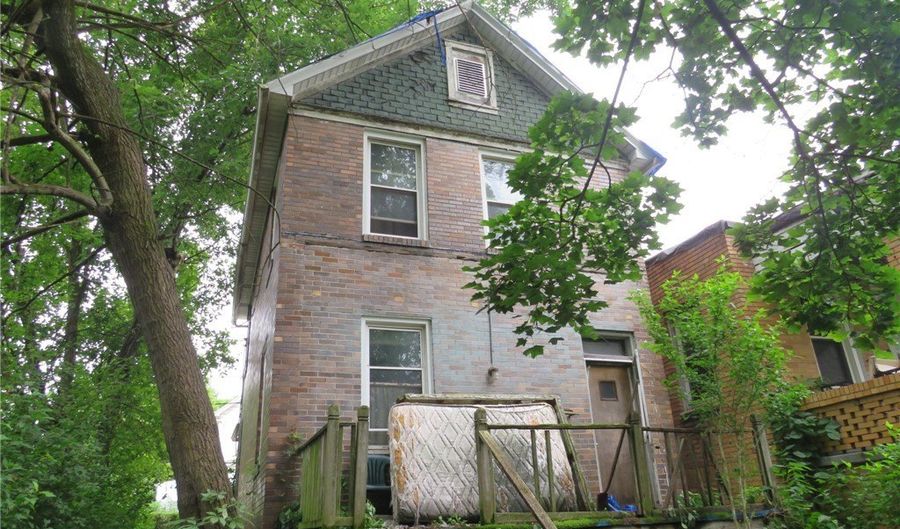 146 Wilker Ave, Aliquippa, PA 15001 - 3 Beds, 0 Bath