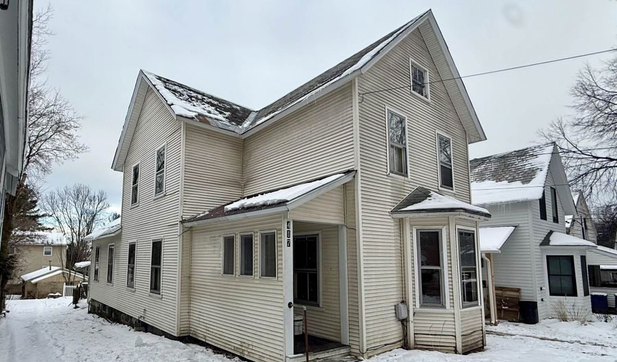 417 St. Paul St, Burlington, VT 05401 - 3 Beds, 2 Bath