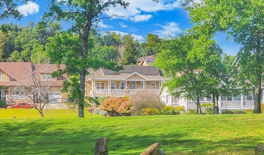 194 Smith Flat Rd Rd, Angels Camp, CA 95222 - 4 Beds, 3 Bath