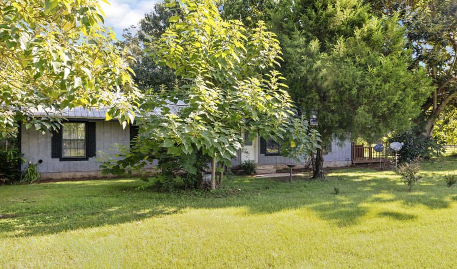 190 Peaden Bridge Rd, Baker, FL 32531 - 2 Beds, 2 Bath