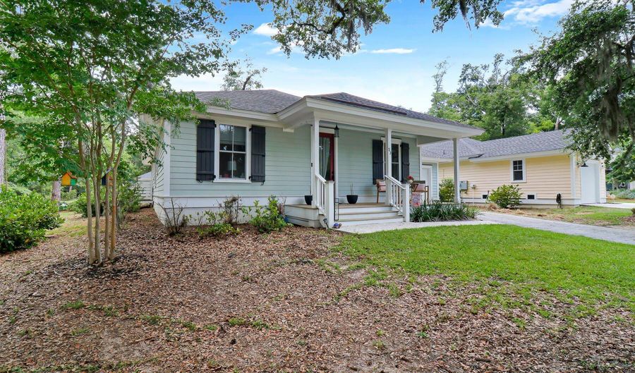 53 Ladys Walk, Beaufort, SC 29907 - 3 Beds, 2 Bath