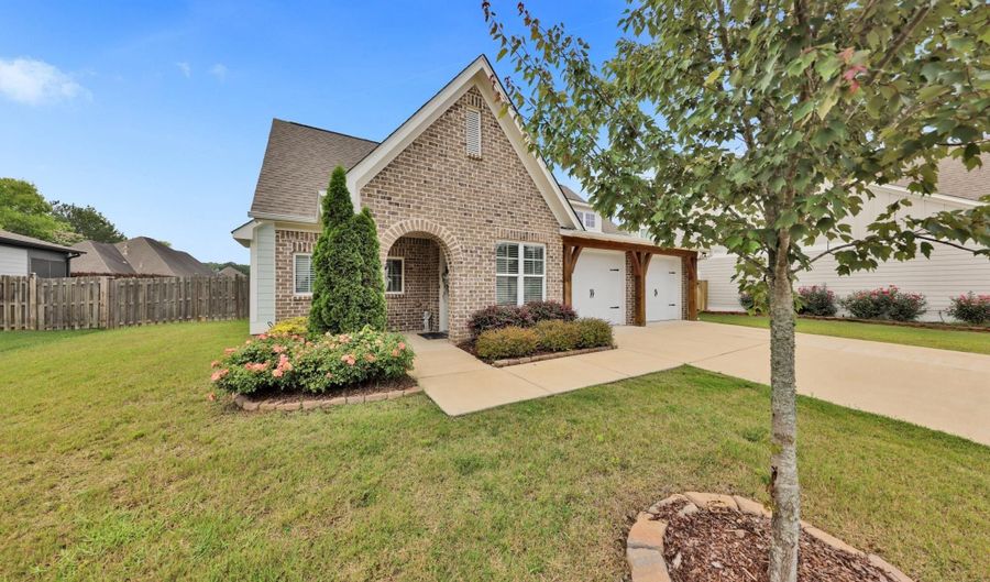 908 SHELBY FARMS Cir, Alabaster, AL 35007 - 3 Beds, 2 Bath