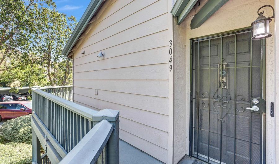 3049 Golden Oak Way, Spring Valley, CA 91978 - 2 Beds, 2 Bath