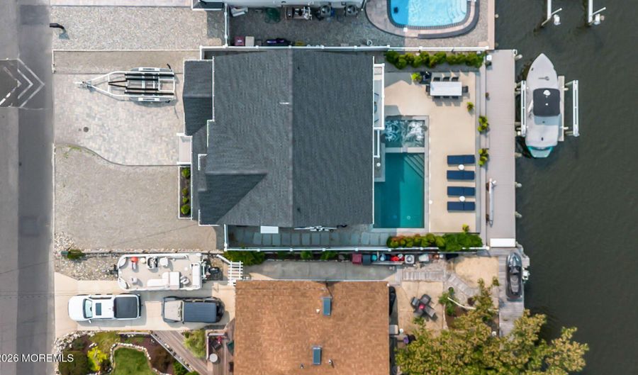 33 Amherst Dr, Bayville, NJ 08721 - 5 Beds, 4 Bath