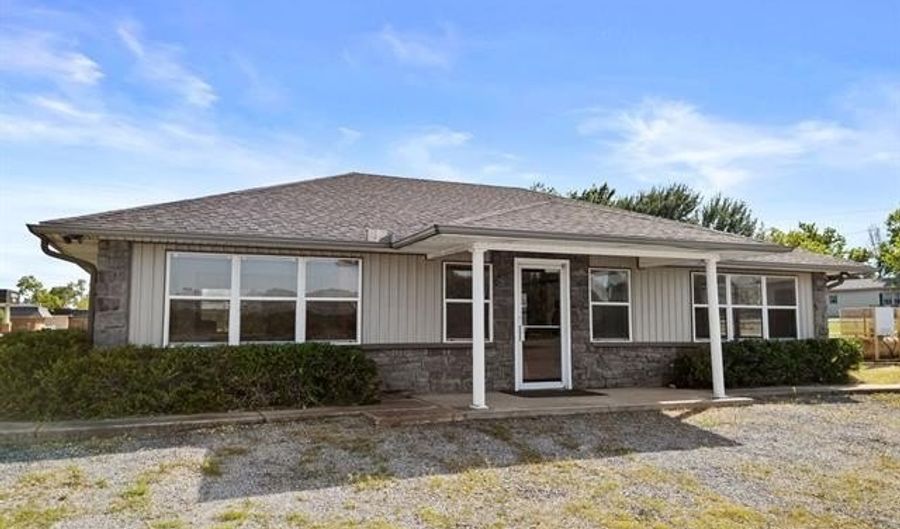 205 N Jefferson, Atoka, OK 74525 - 0 Beds, 0 Bath