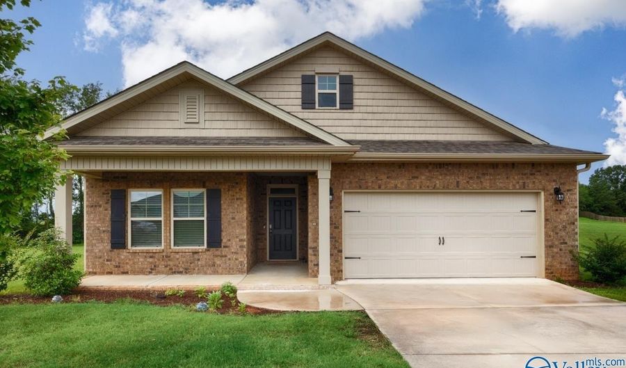 22910 Regent Dr, Athens, AL 35613 - 4 Beds, 3 Bath