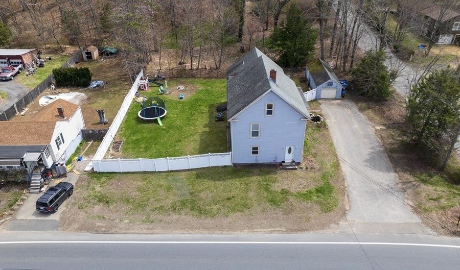 379 Main St, Barre, MA 01074 - 7 Beds, 2 Bath