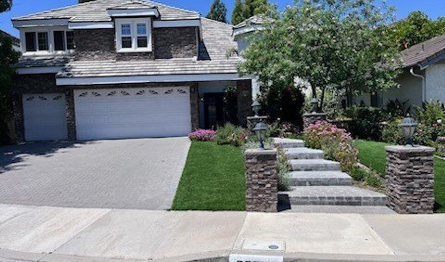 30057 Torrepines Pl, Agoura Hills, CA 91301 - 4 Beds, 3 Bath