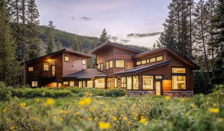 89 WILDERNESS Dr, Breckenridge, CO 80424 - 4 Beds, 4 Bath