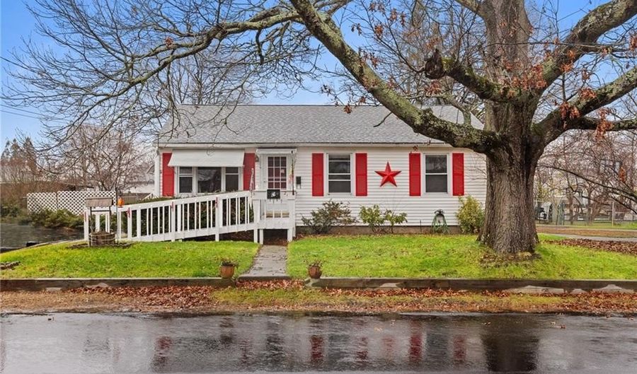 21 Helen Ave, Coventry, RI 02816 - 3 Beds, 1 Bath